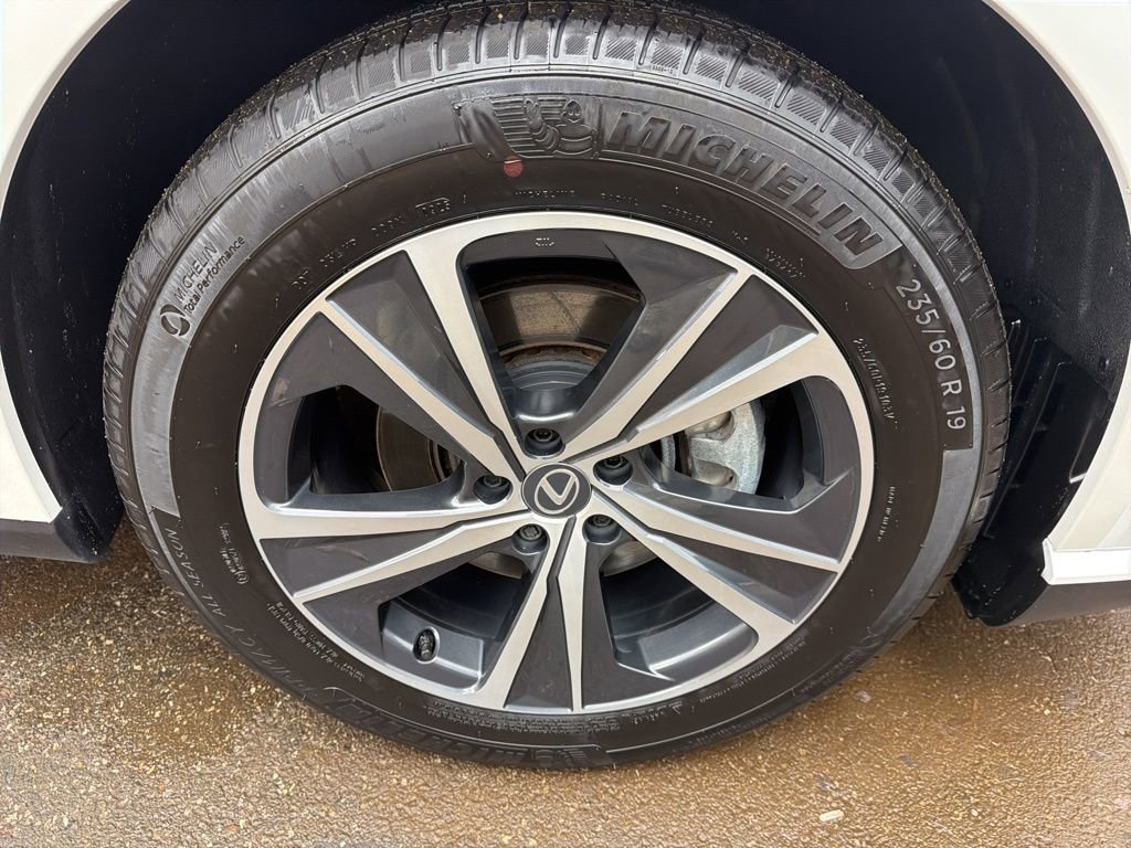 Used 2025 Lexus RX 350 Premium w/ Accessory Package image 31