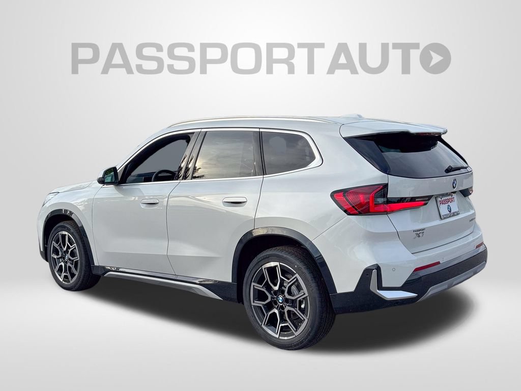 New 2026 BMW X1 xDrive28i AWD/4WD image 3