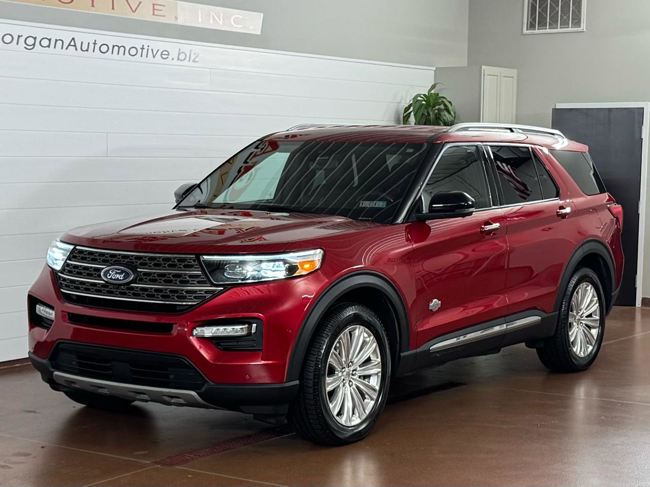 Used 2021 Ford Explorer King Ranch w/ Premium Technology Package AWD/4WD image 7