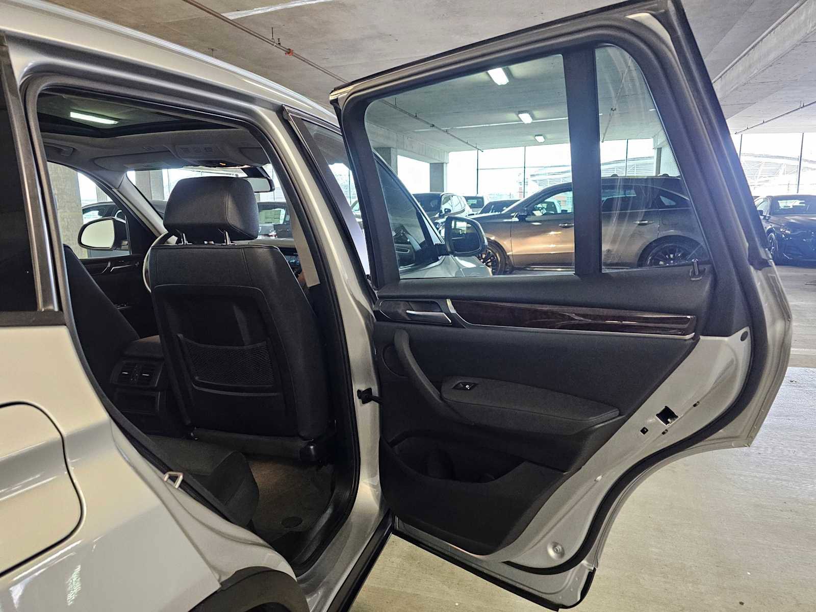 Used 2017 BMW X3 xDrive28i AWD/4WD image 35