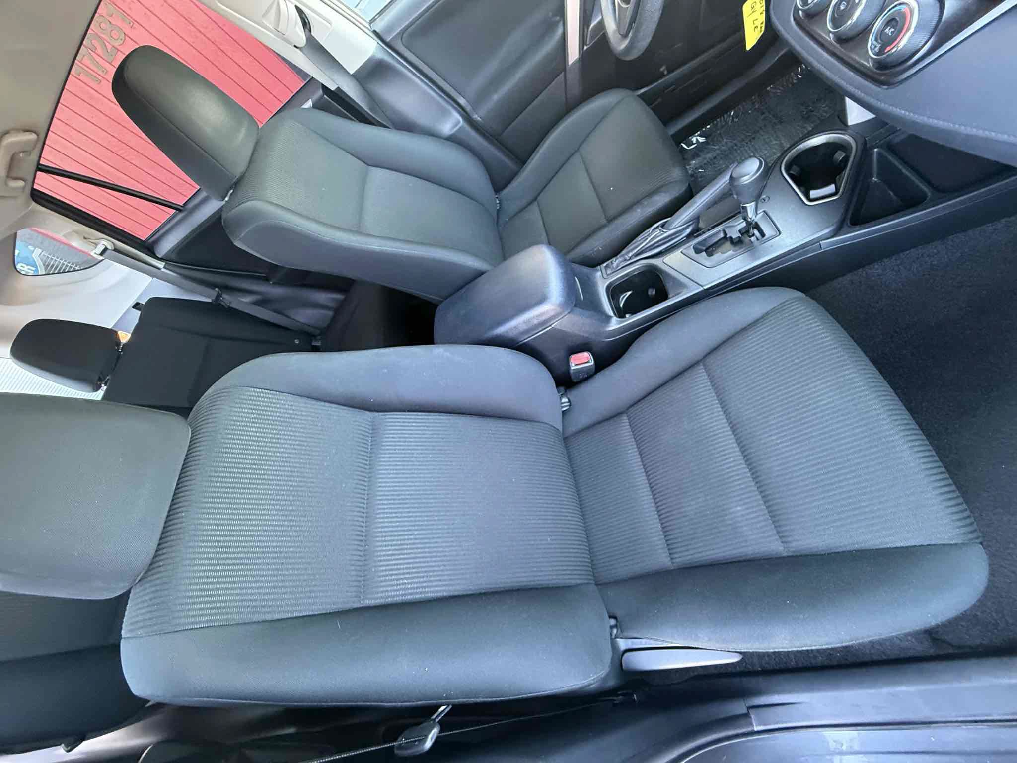 Used 2018 Toyota RAV4 LE w/ All Weather Liner Package FWD image 56