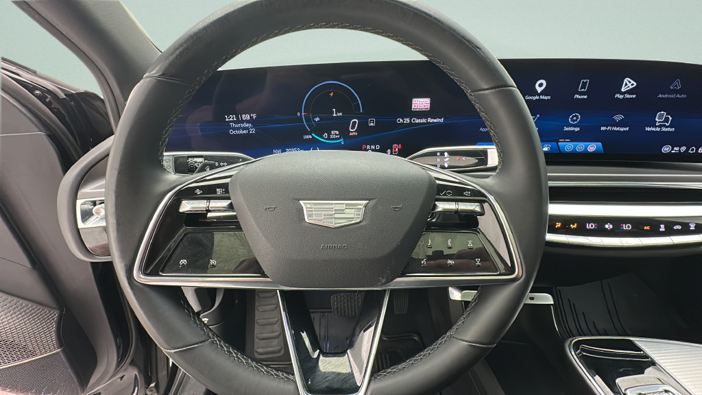 Used 2024 Cadillac Lyriq Tech AWD/4WD image 15