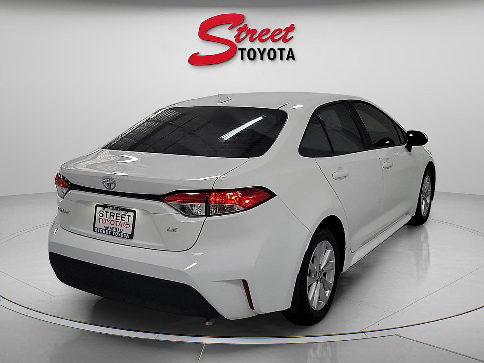 Certified 2025 Toyota Corolla LE w/ LE Premium Package FWD image 4