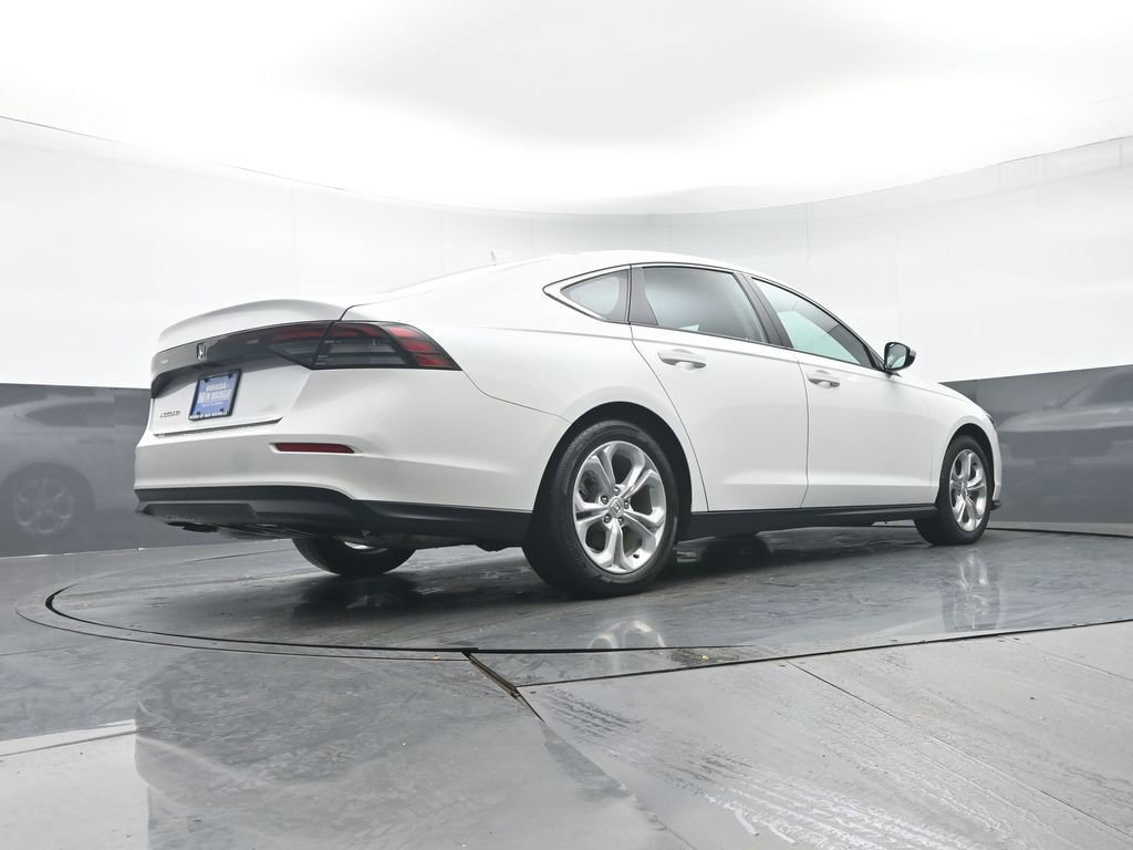 Used 2023 Honda Accord LX image 28