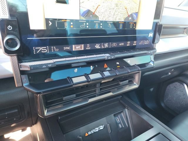 Used 2024 GMC Hummer EV 3X image 30