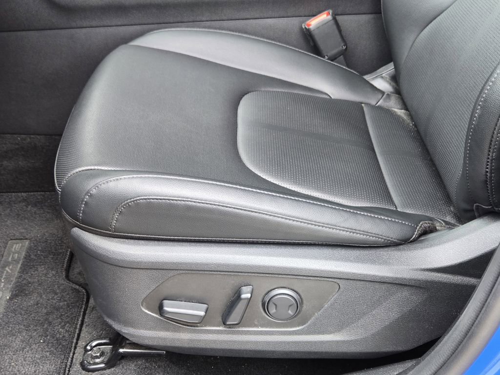 New 2026 Kia Sportage EX image 17