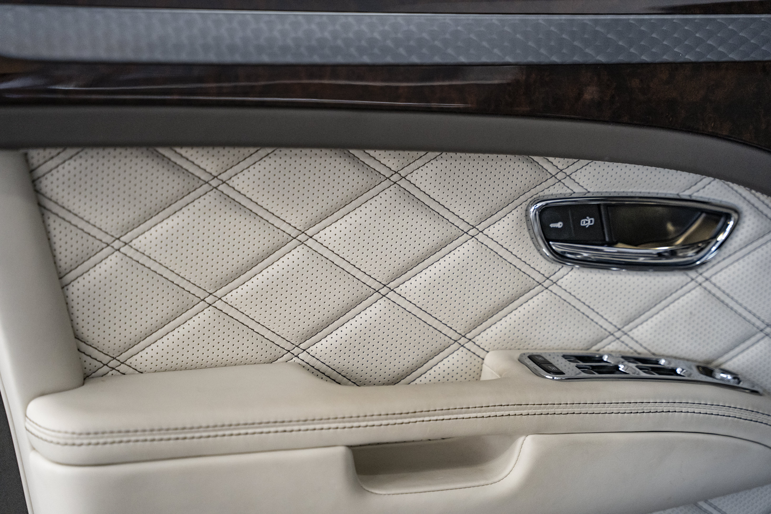 Used 2013 Bentley Mulsanne RWD image 26