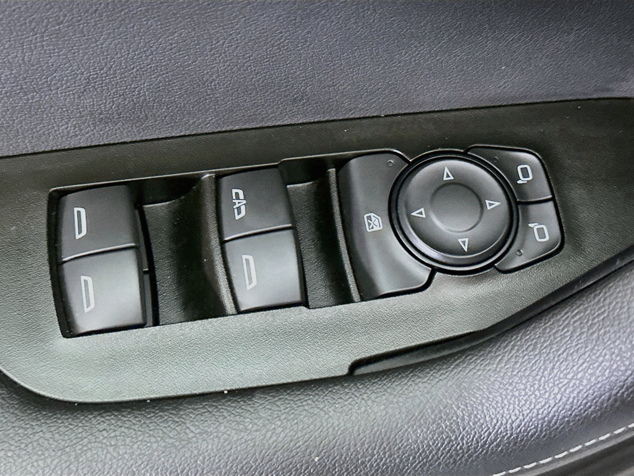Used 2026 Chevrolet Blazer LT FWD image 15