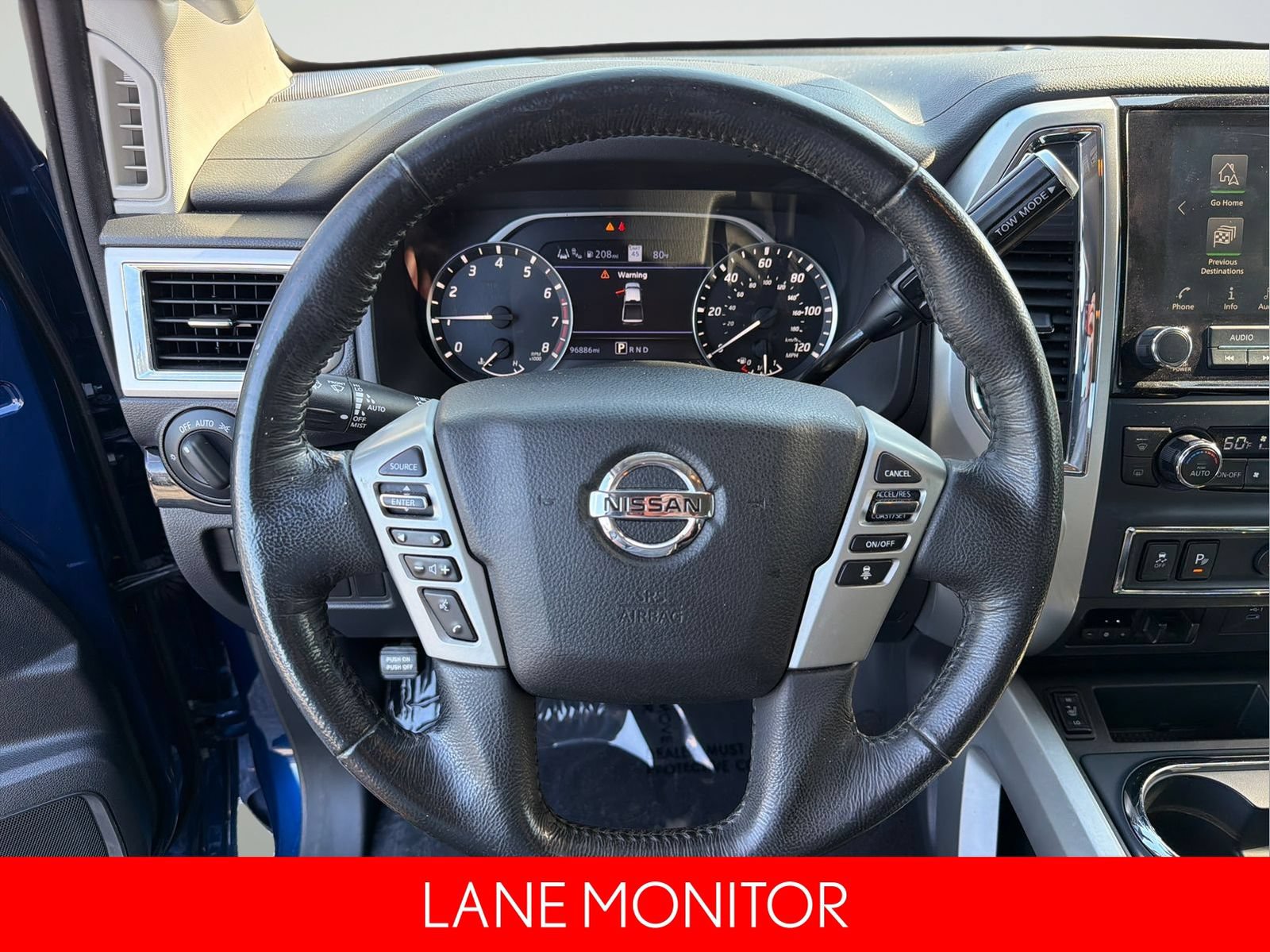 Used 2020 Nissan Titan SV w/ SV Convenience Package RWD image 12