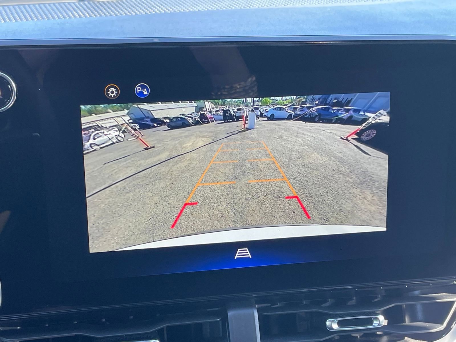 Used 2025 Chevrolet Equinox LT image 24