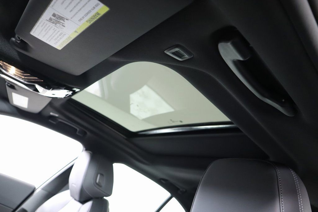 New 2025 BMW 530i xDrive w/ M Sport Package AWD/4WD image 16