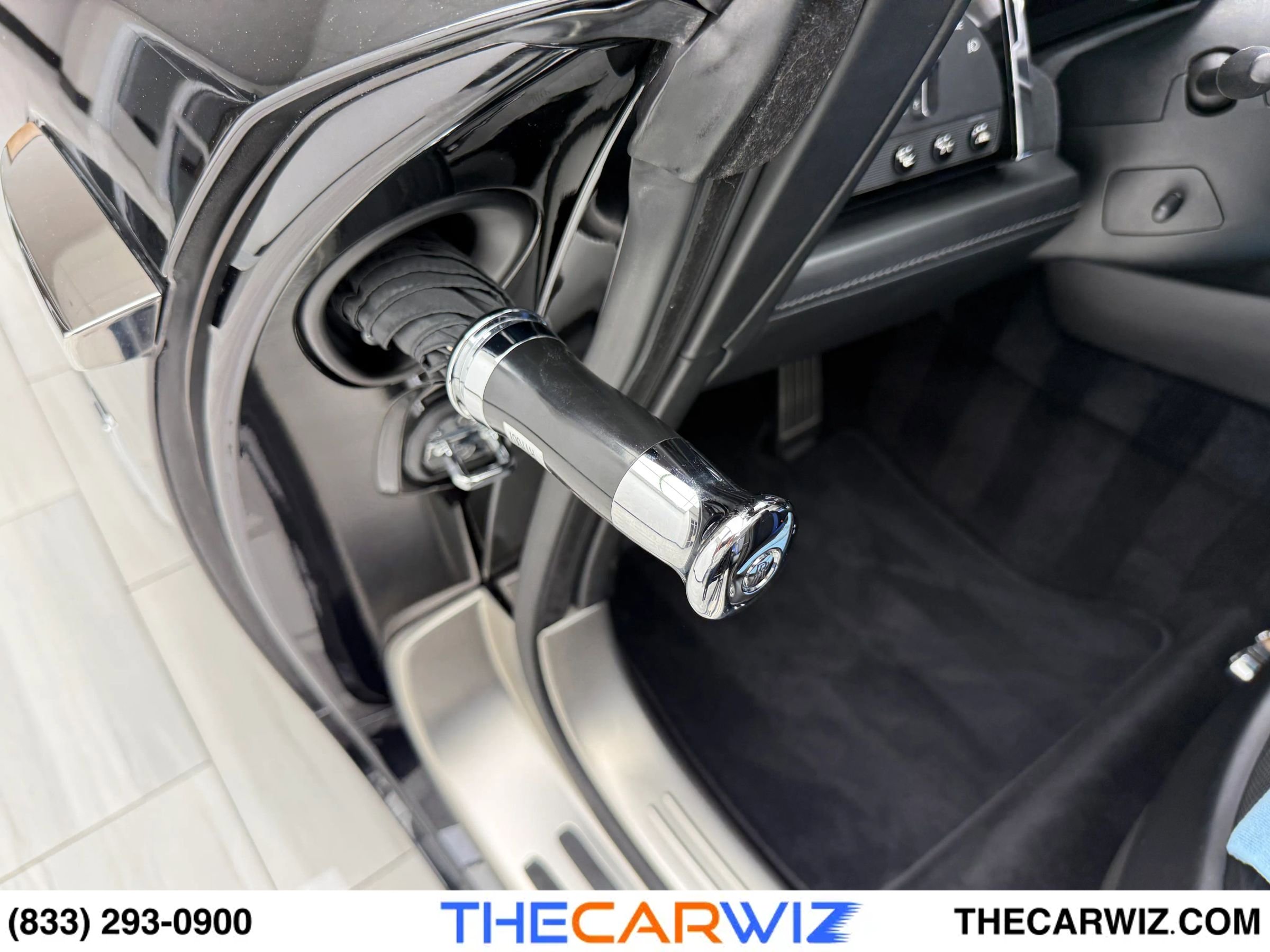 Used 2019 Rolls-Royce Dawn image 40