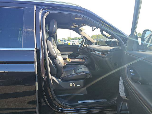 Used 2025 Lincoln Navigator Black Label AWD/4WD image 10