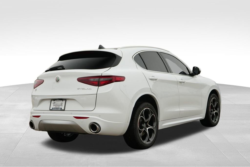 Used 2020 Alfa Romeo Stelvio Ti w/ Active Blind Spot Package image 8