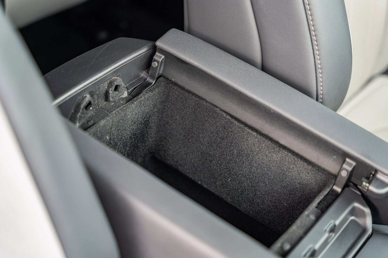 Used 2025 Lexus TX 500h AWD image 14