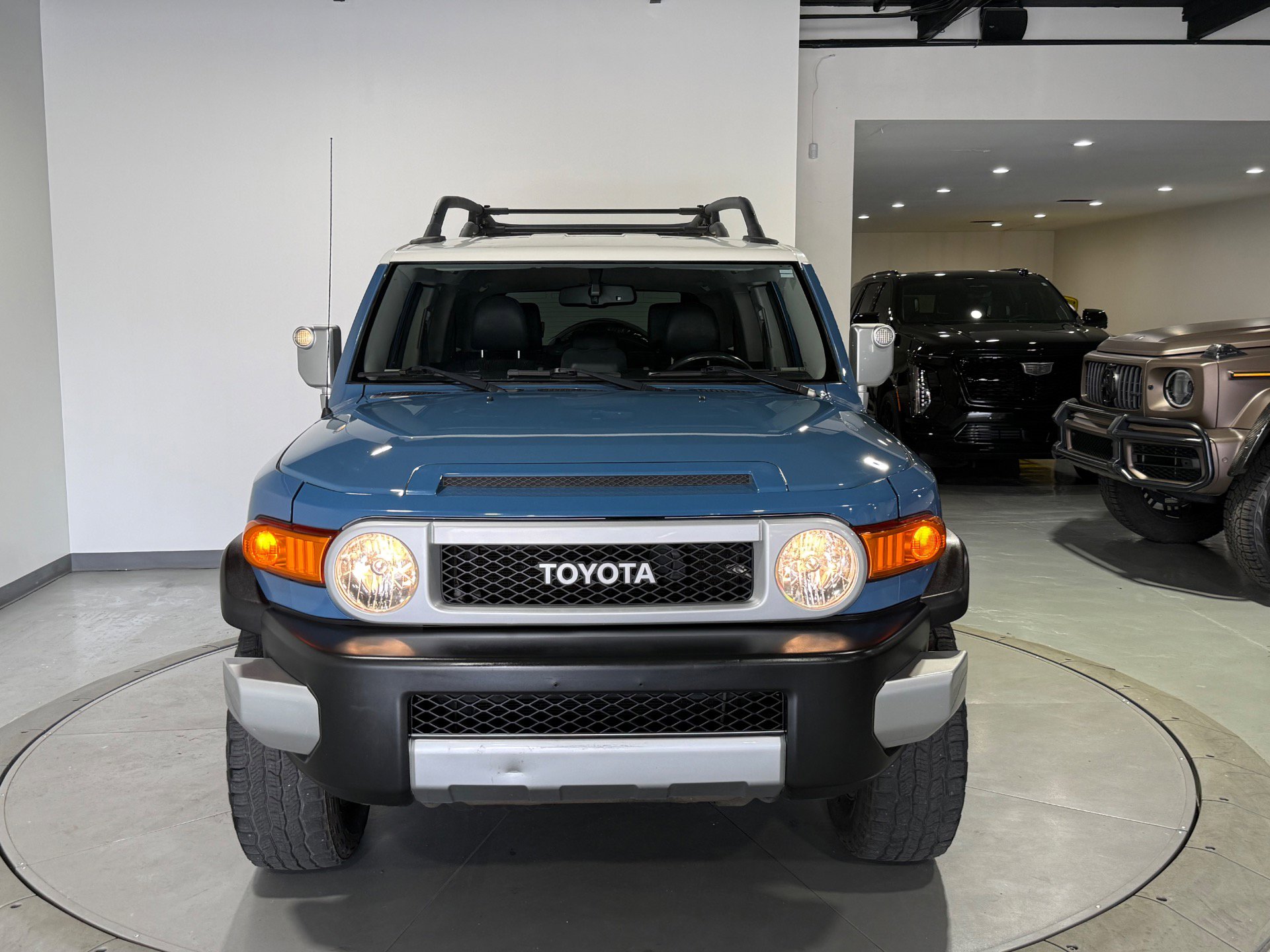 Used 2013 Toyota FJ Cruiser 4WD w/ Convenience Pkg image 7