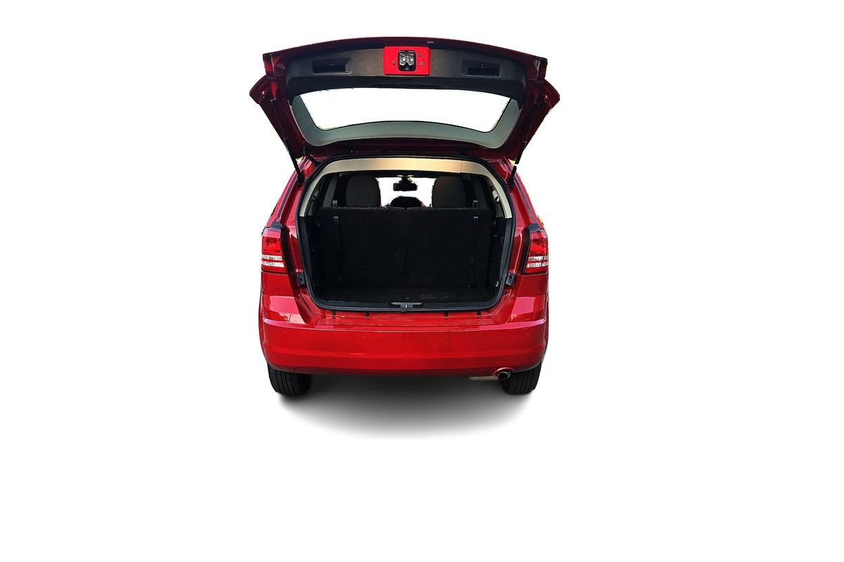 Used 2020 Dodge Journey SE w/ SE Popular Equipment Group image 11