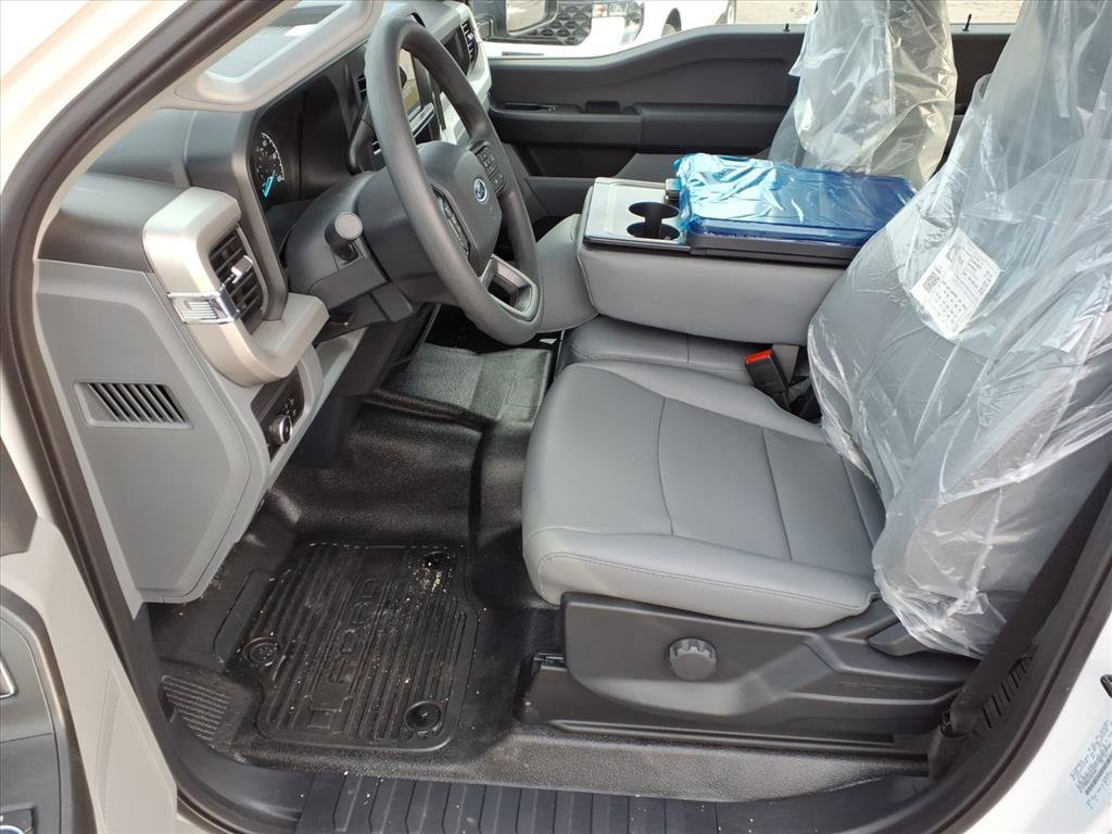 New 2026 Ford F250 XL w/ XL Chrome Package image 12