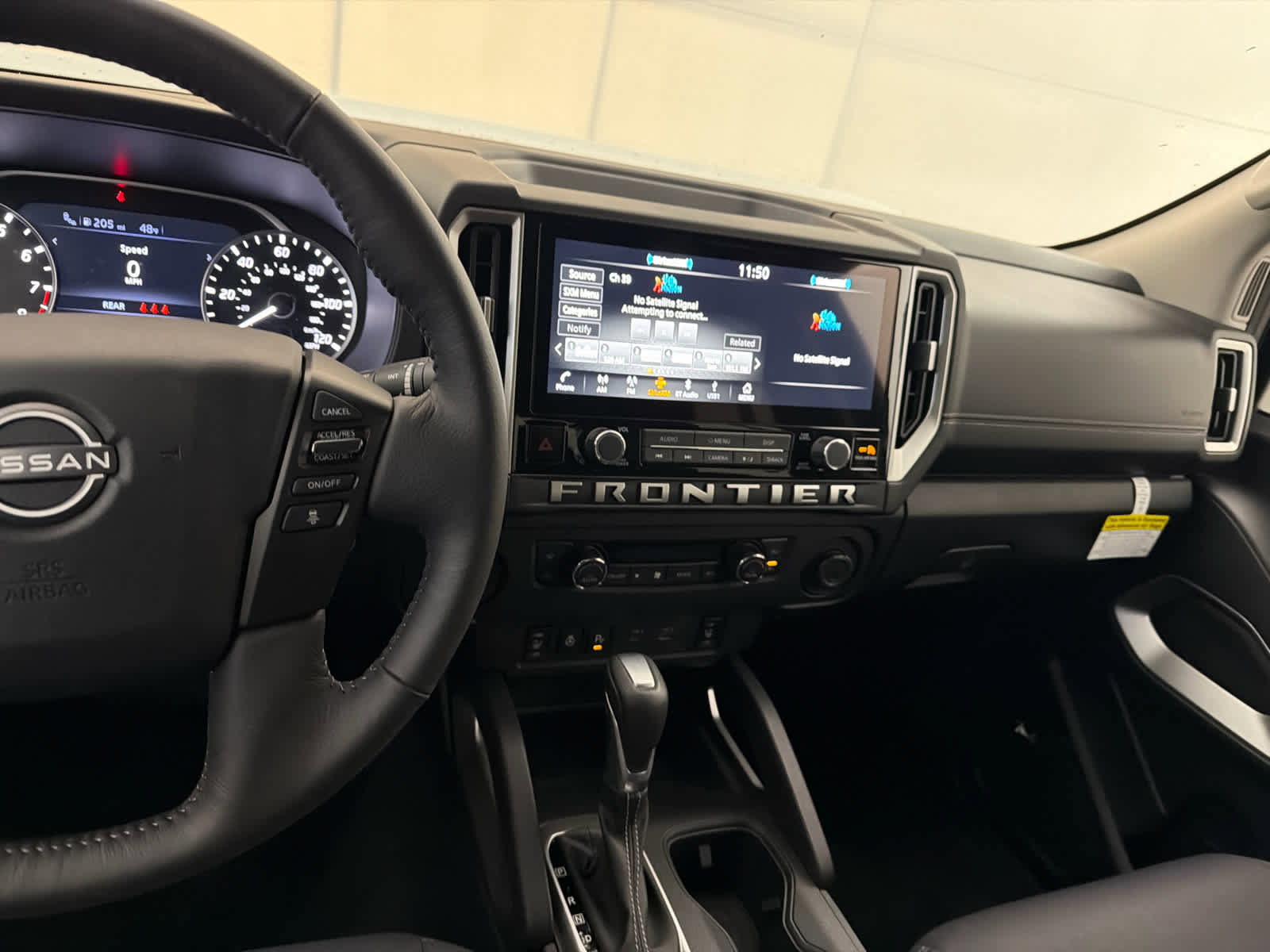 New 2025 Nissan Frontier SV w/ SV Convenience Package image 18