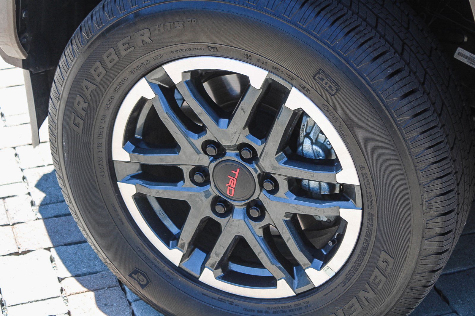 Certified 2026 Toyota Tacoma TRD Sport AWD/4WD image 13