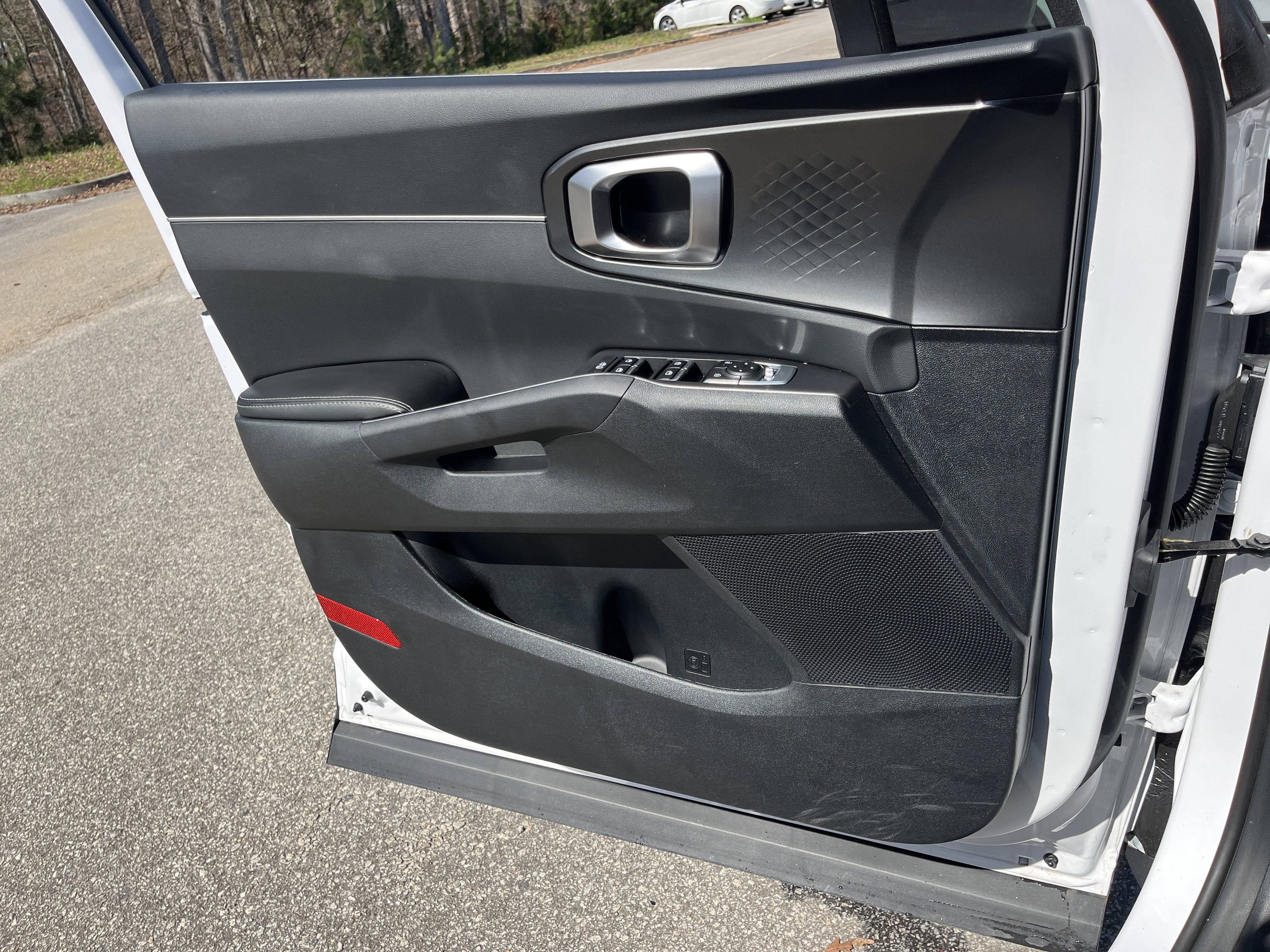 Certified 2025 Kia Sorento S w/ Panoramic Sunroof Package image 16