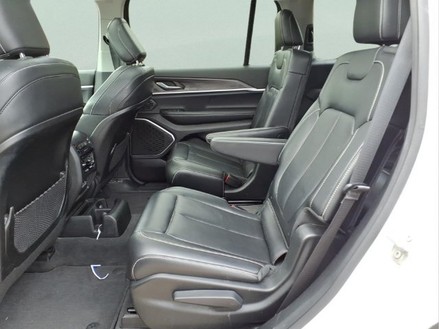 Used 2021 Jeep Grand Cherokee L Limited AWD/4WD image 21