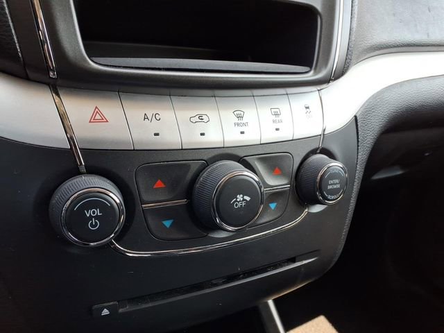 Used 2016 Dodge Journey SXT w/ Comfort/Convenience Group AWD/4WD image 14
