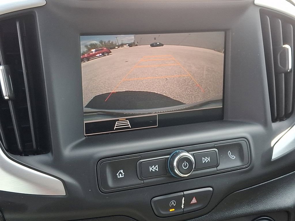 Used 2022 GMC Terrain SLE image 4