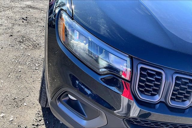 Used 2024 Jeep Compass Trailhawk image 29