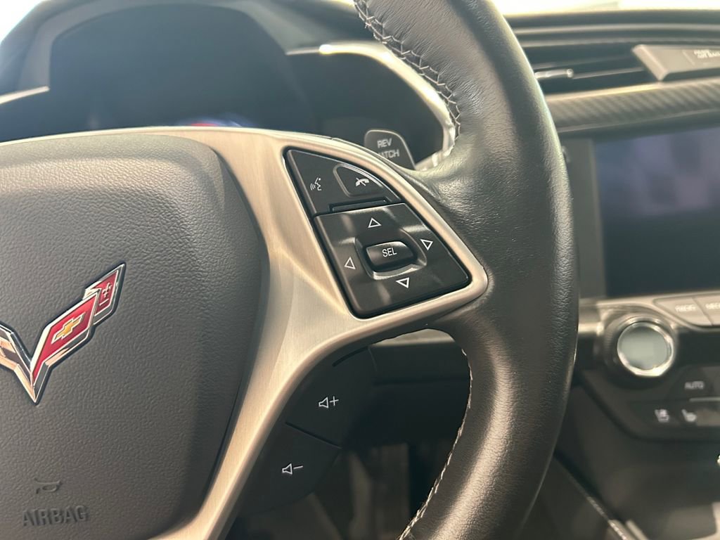 Used 2015 Chevrolet Corvette Z06 w/ 3LZ Preferred Equipment Group image 15