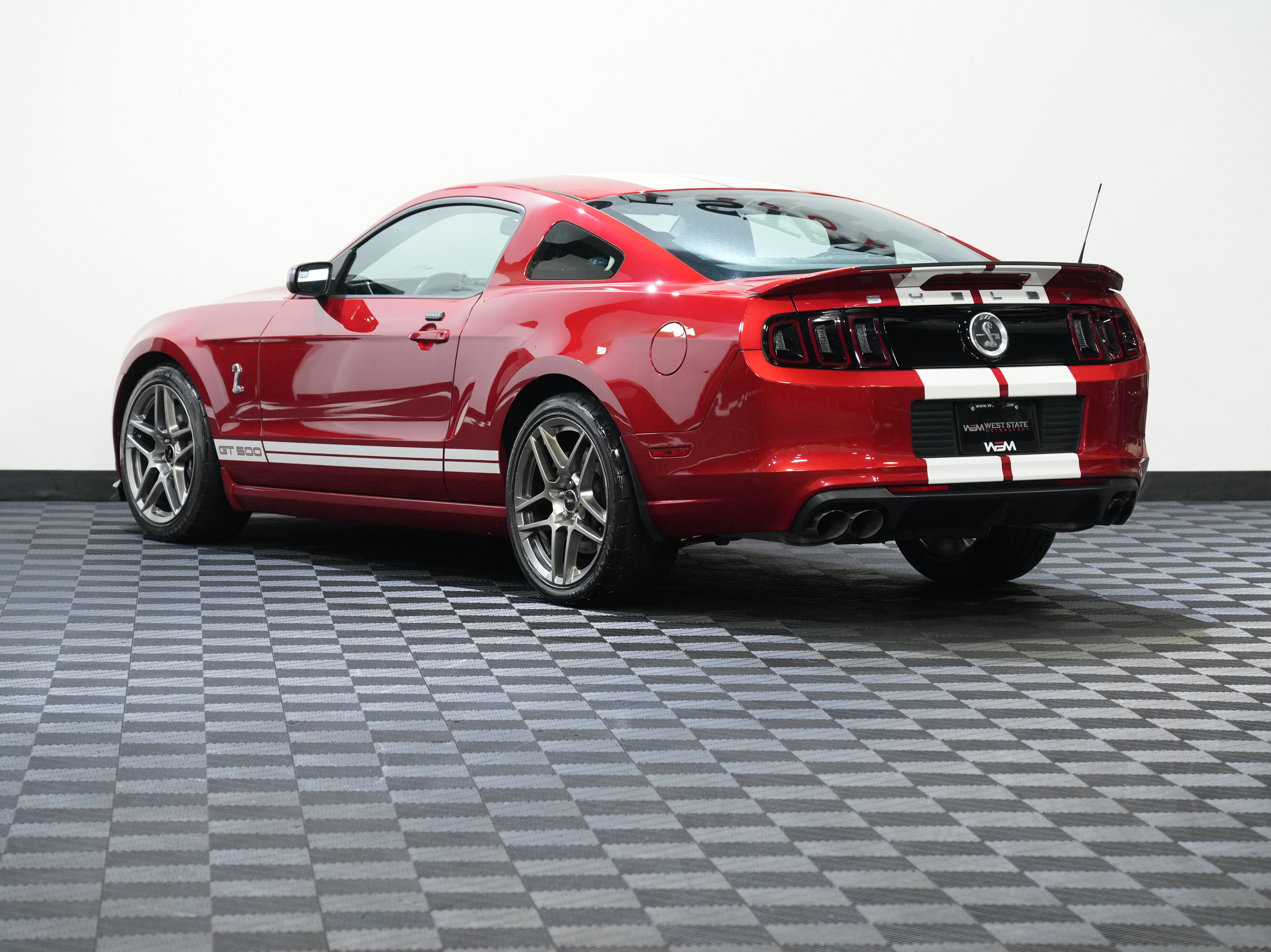 Used 2013 Ford Mustang Shelby GT500 w/ Electronics Pkg RWD image 8