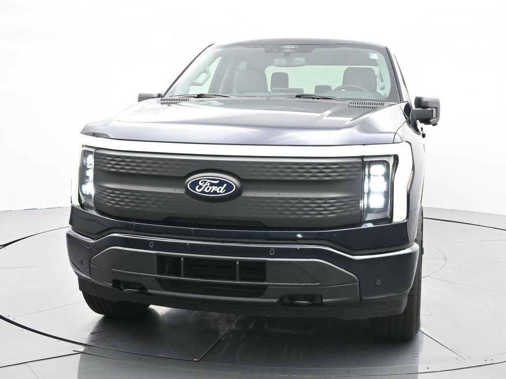 New 2025 Ford F150 Lightning Flash image 2