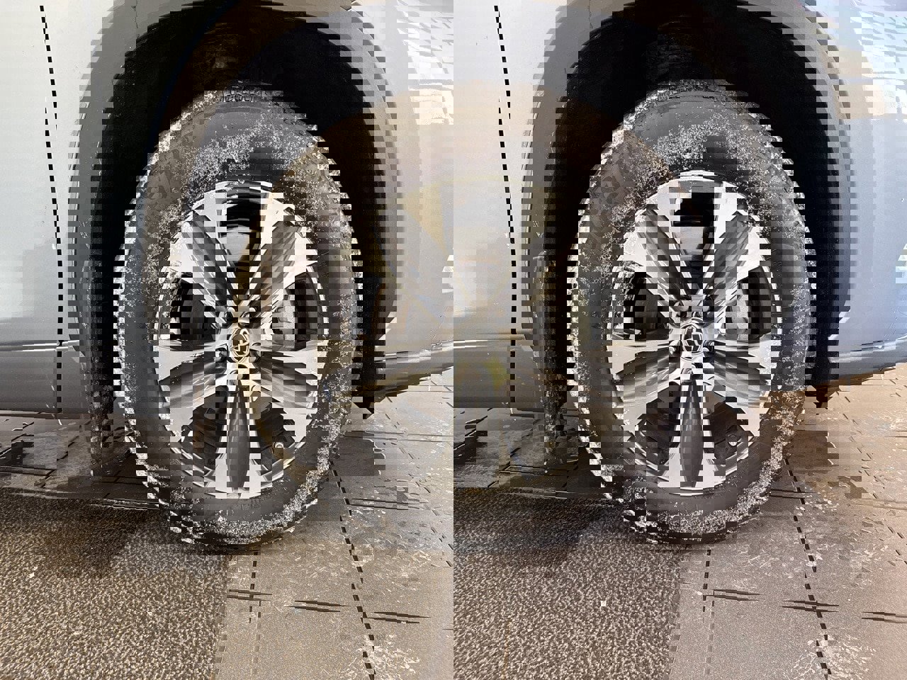 Certified 2024 Toyota Highlander XLE image 57