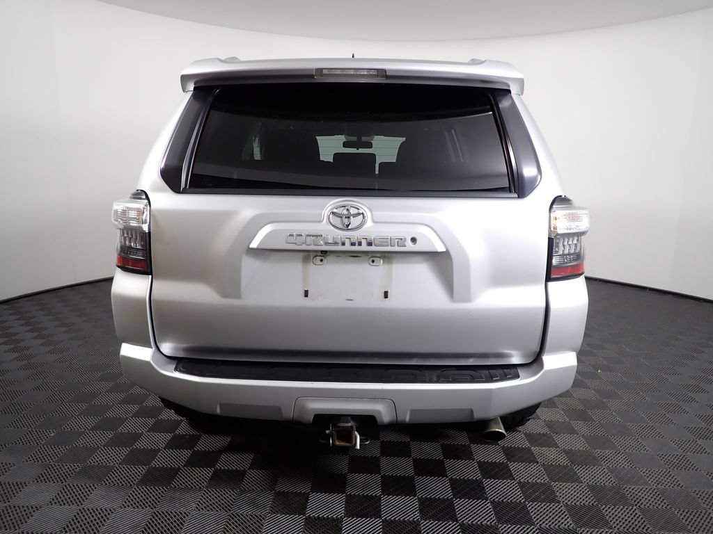 Used 2014 Toyota 4Runner SR5 AWD/4WD image 13