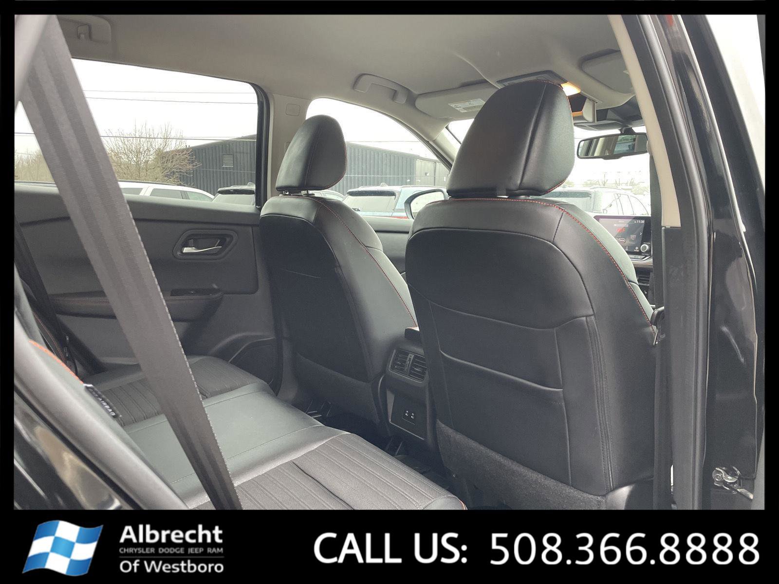 Used 2025 Nissan Rogue SV w/ Rock Creek Premium Package AWD/4WD image 17