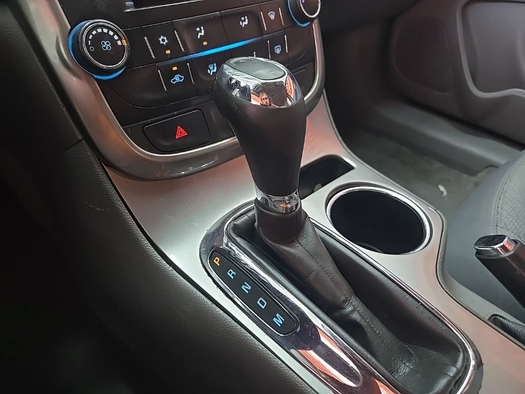 Used 2015 Chevrolet Malibu LS FWD image 25
