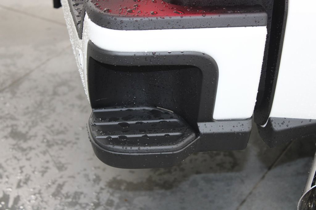 New 2026 Ford F250 Platinum image 16