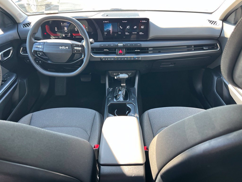 Certified 2025 Kia K4 FWD image 12