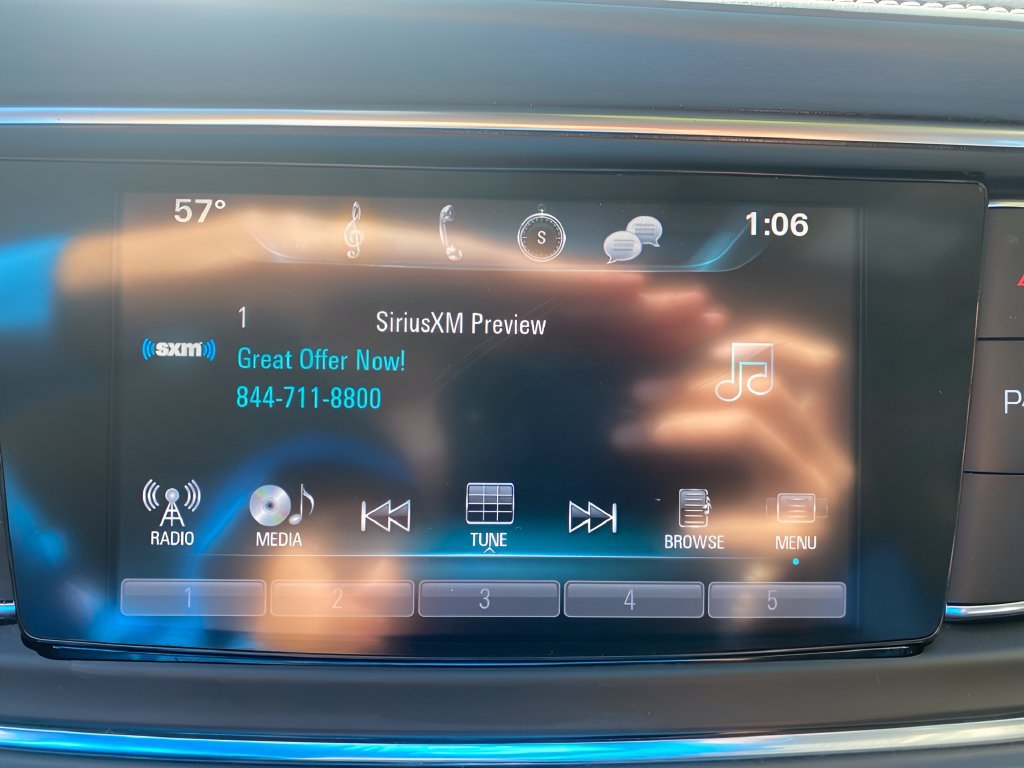 Used 2019 Buick Enclave Essence FWD image 26