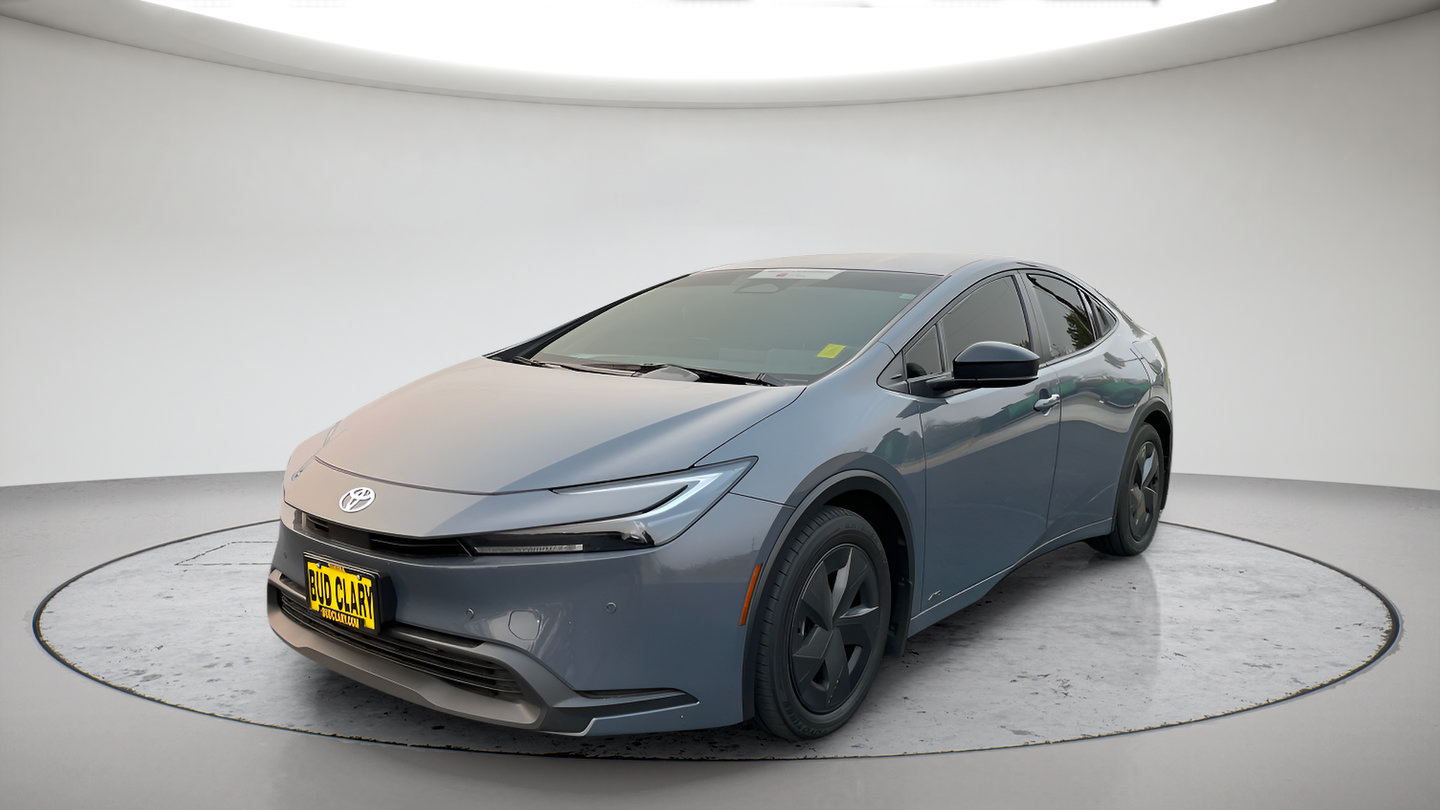 Certified 2025 Toyota Prius LE AWD/4WD image 7