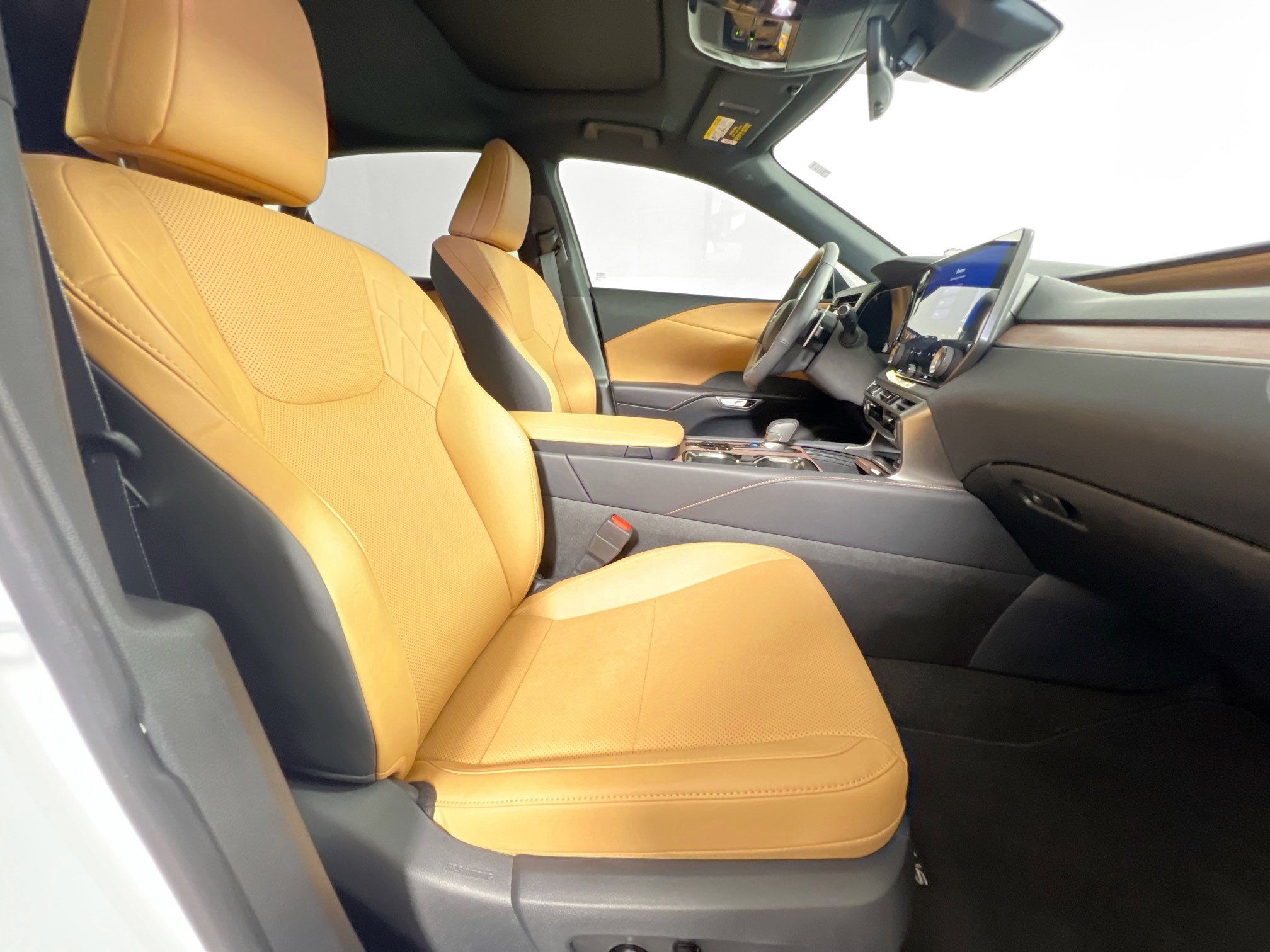 Used 2026 Lexus RX 350h w/ Convenience Package image 31