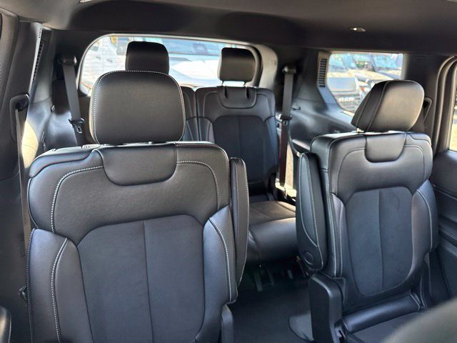 Used 2024 Jeep Grand Cherokee L Laredo AWD/4WD image 25