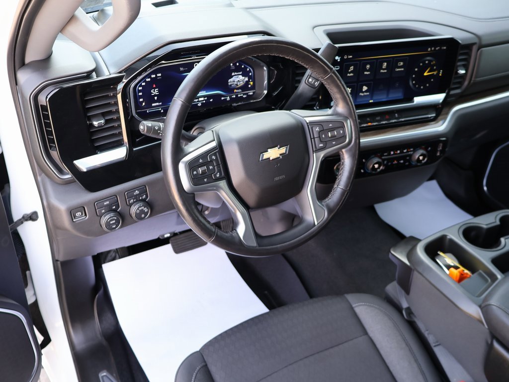 Used 2022 Chevrolet Silverado 1500 LT image 24