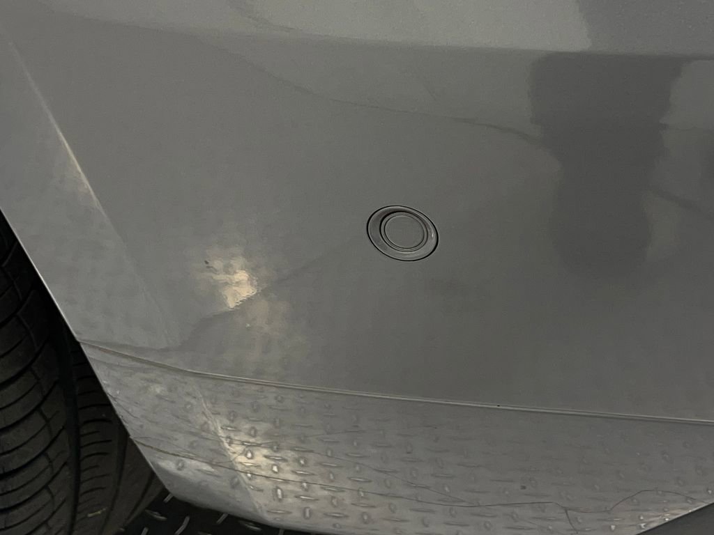 Used 2020 Jaguar F-PACE Checkered Flag image 13