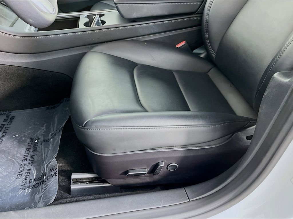 Used 2023 Tesla Model 3 Standard Range image 24