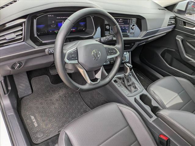 Used 2023 Volkswagen Jetta SE FWD image 10