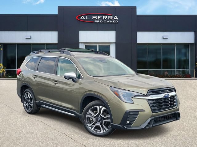 Used 2023 Subaru Ascent Limited w/ Technology Package AWD/4WD image 1