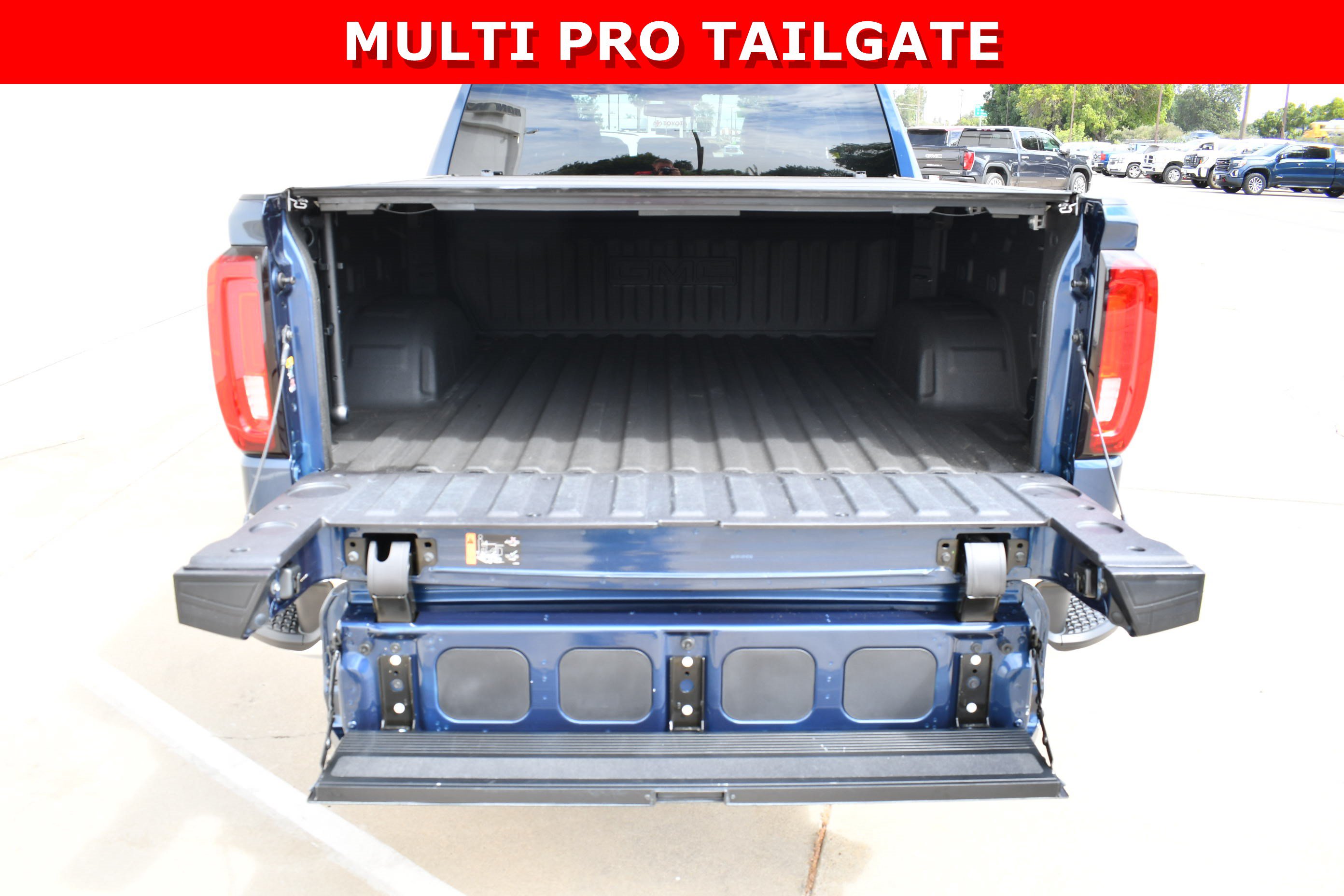 Used 2020 GMC Sierra 1500 SLT w/ Driver Alert Package I RWD image 10