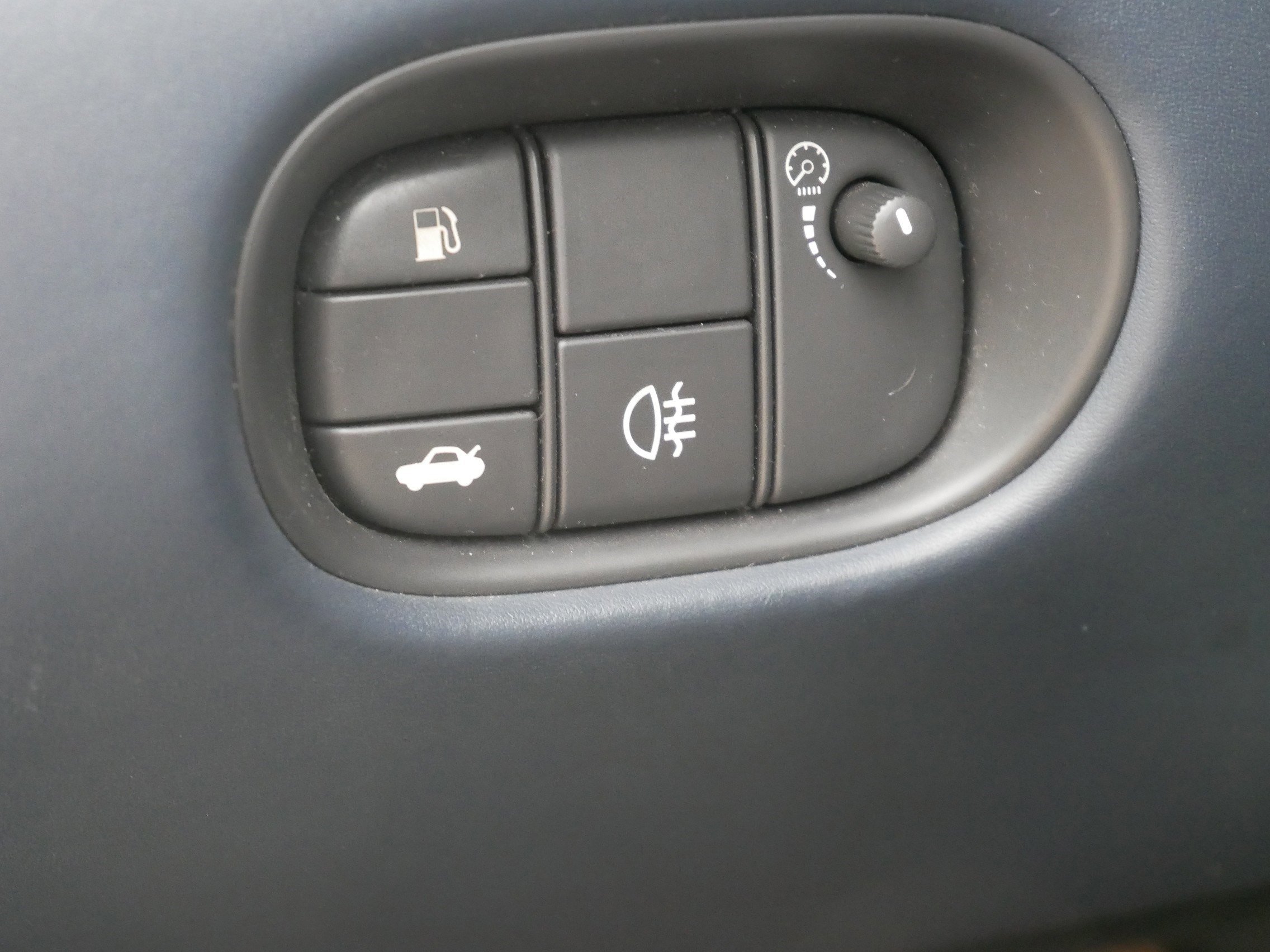 Used 2013 Jaguar XKR R image 18