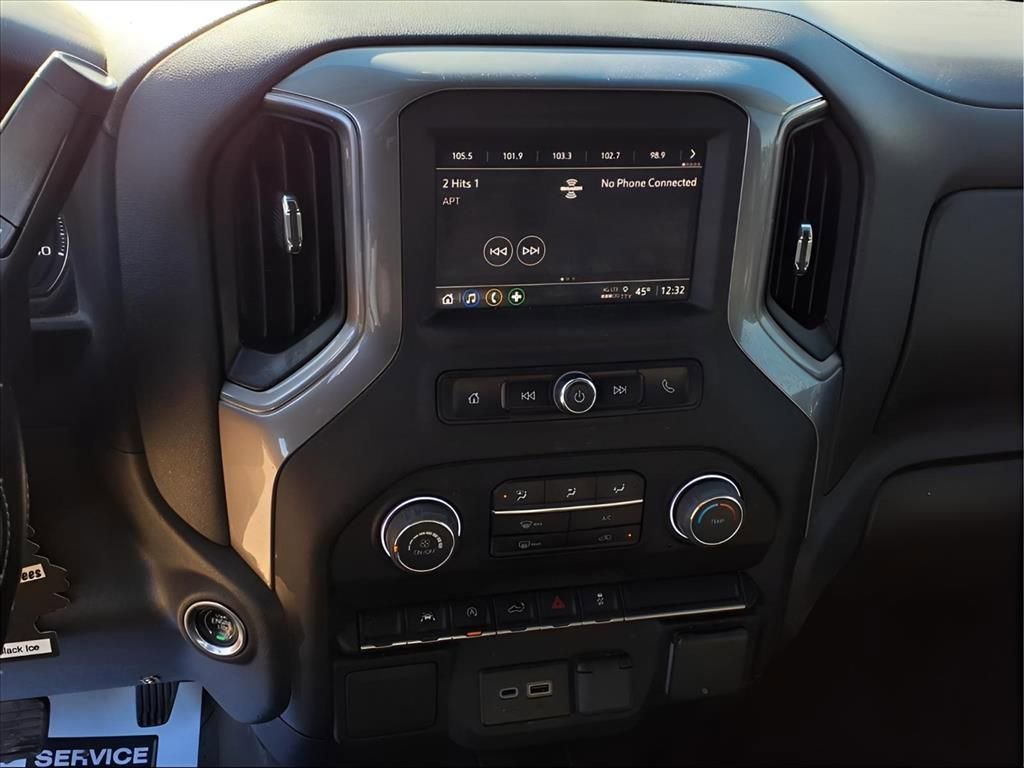 Used 2023 Chevrolet Silverado 1500 Custom image 10